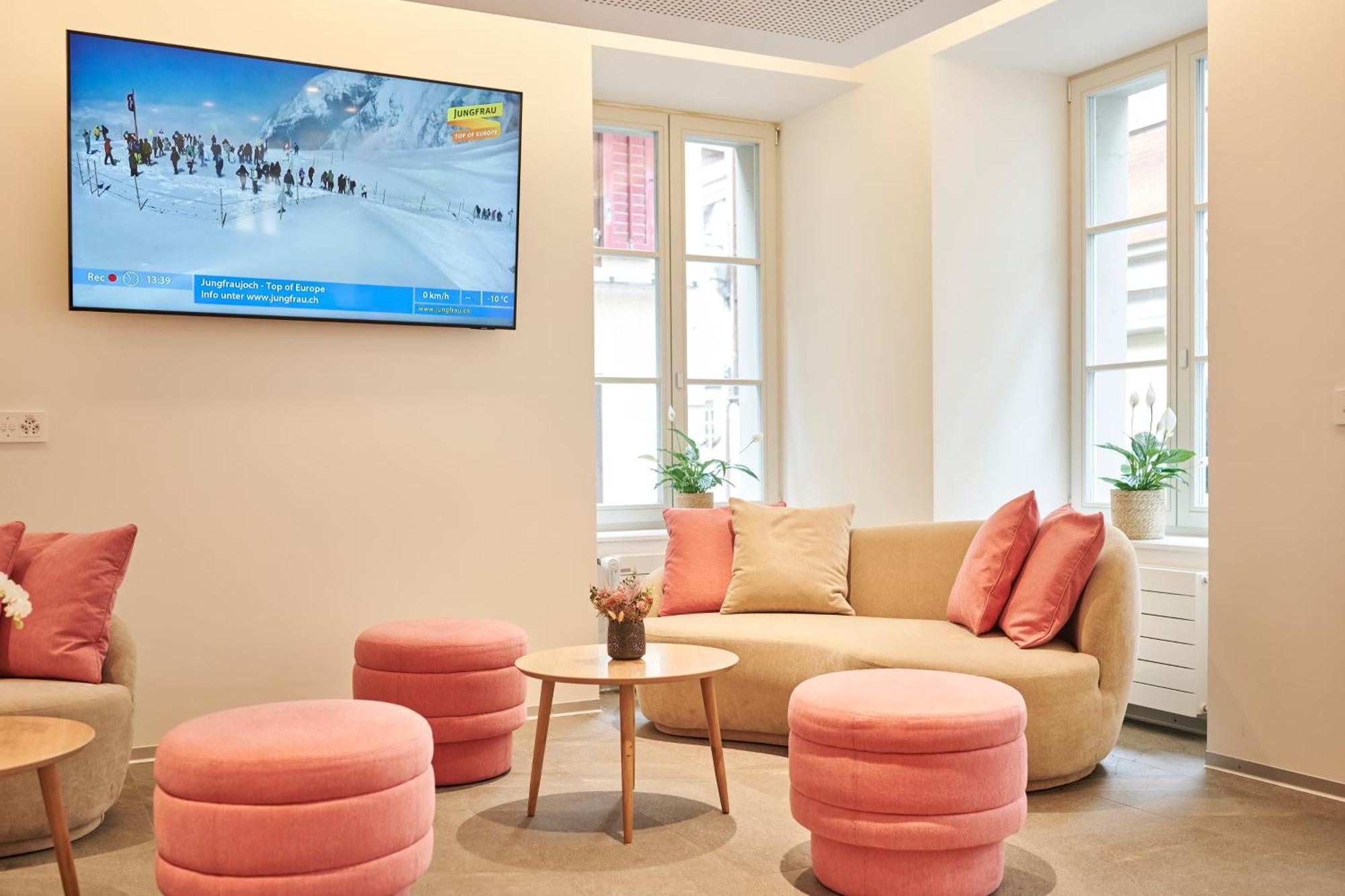 Aparthotel Krone - Self Check-In Unterseen Kültér fotó