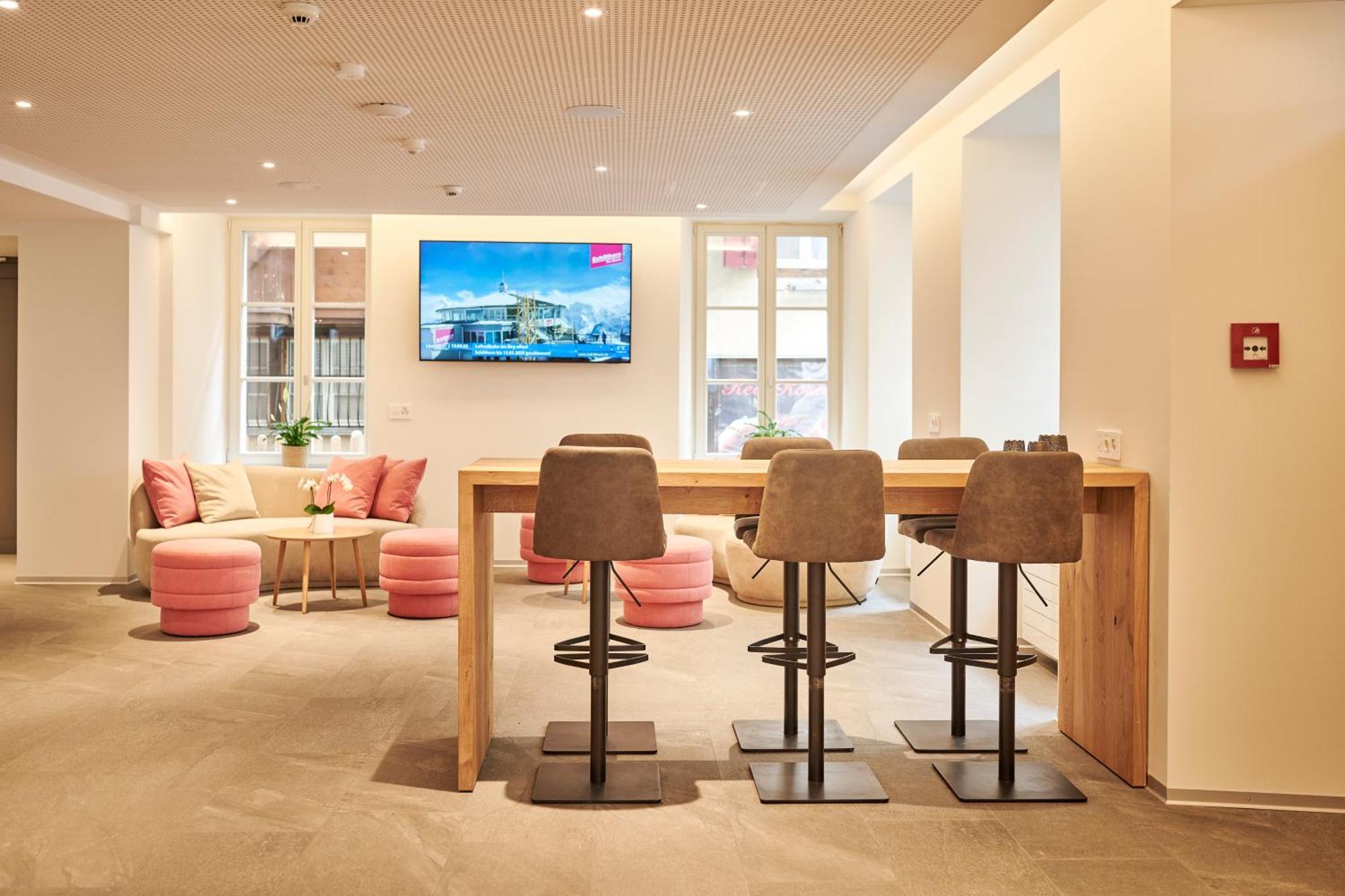 Aparthotel Krone - Self Check-In Unterseen Kültér fotó