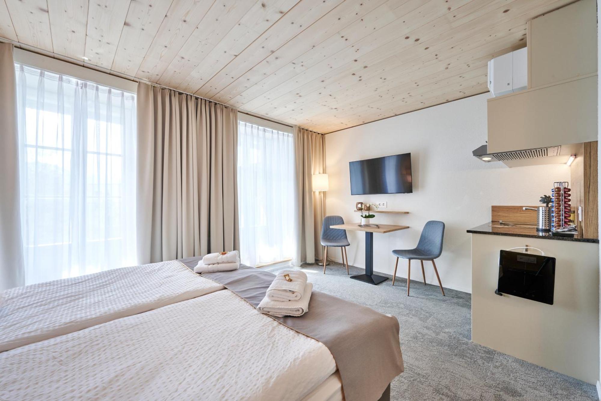 Aparthotel Krone - Self Check-In Unterseen Kültér fotó