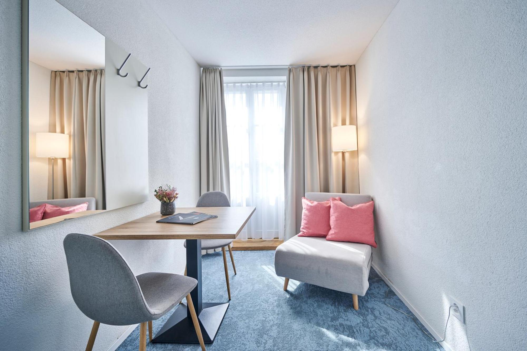 Aparthotel Krone - Self Check-In Unterseen Kültér fotó