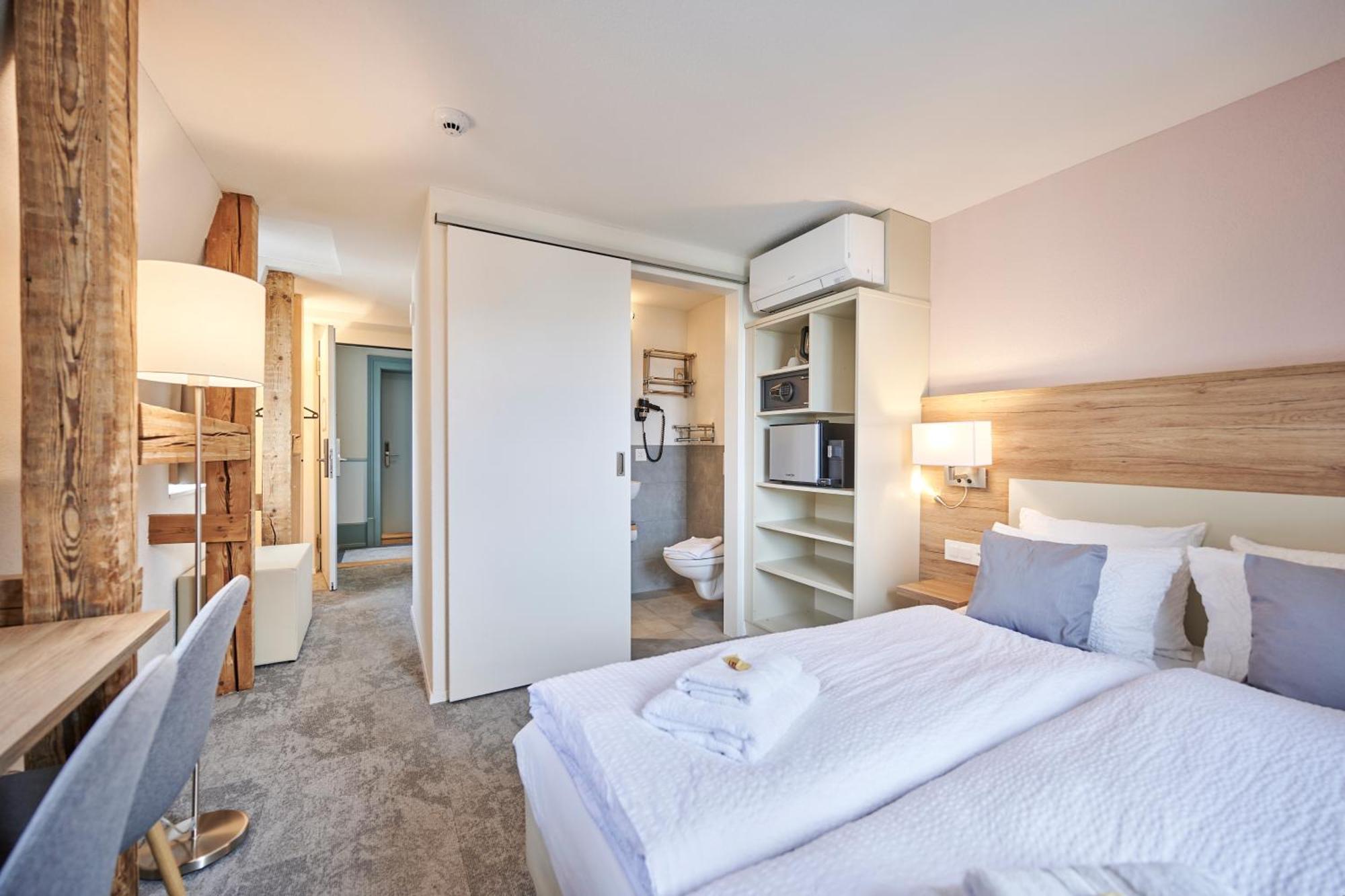 Aparthotel Krone - Self Check-In Unterseen Kültér fotó