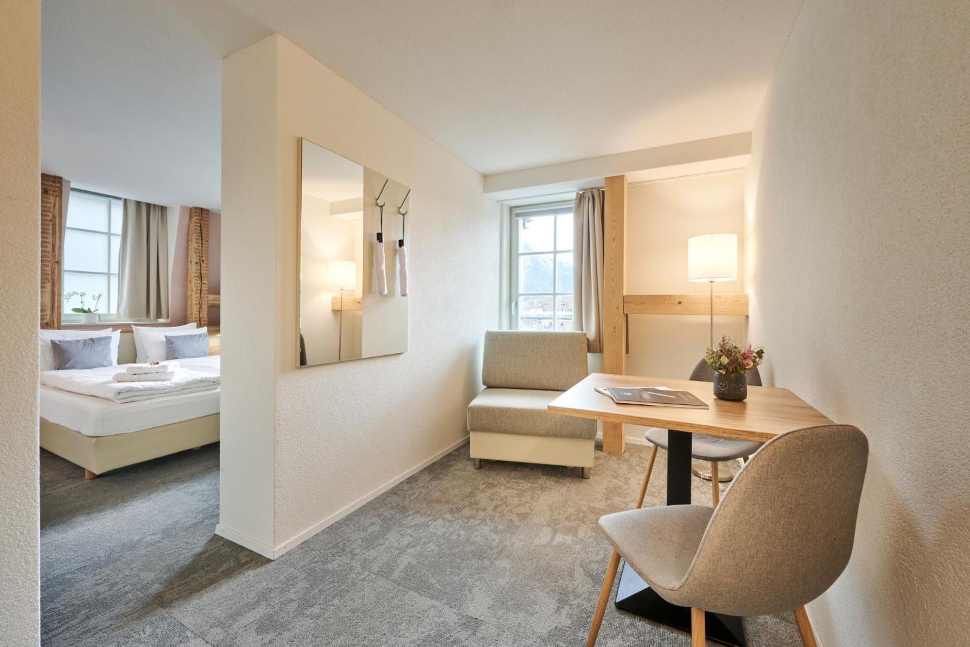 Aparthotel Krone - Self Check-In Unterseen Kültér fotó